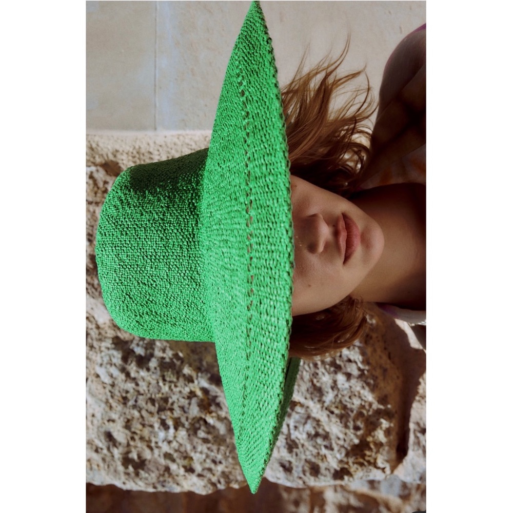 SOLID COLOR WOVEN HAT